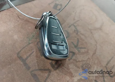 2018 Chevrolet Equinox Lt z USA, uszkodzony, nr VIN 3GNAXJEV5JS547244